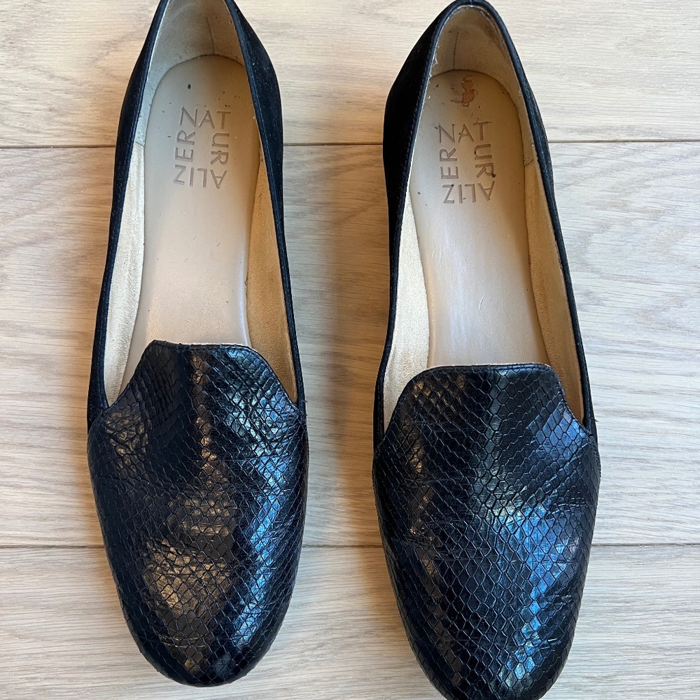 Naturalizer leather loafers US 8.5